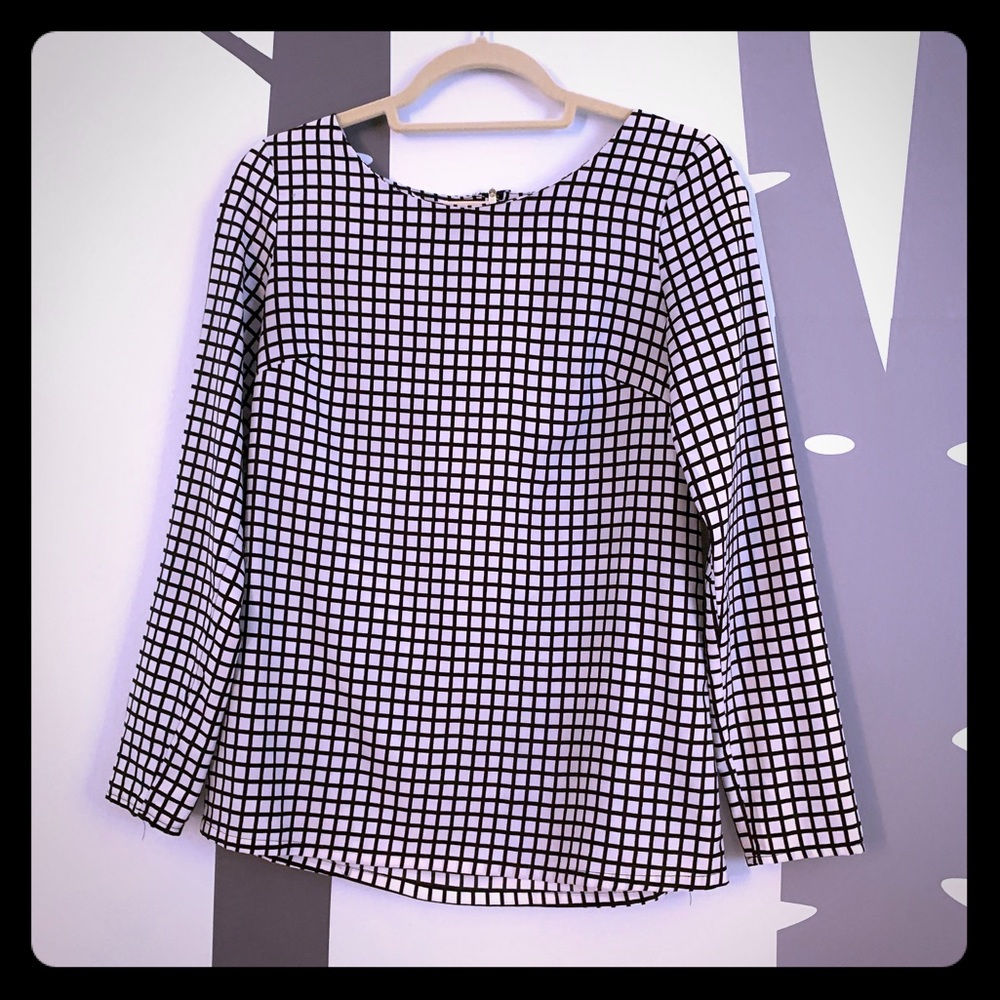 Merona blouse. Black & white. Size SMALL